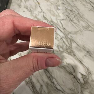Iconic London Glaze/ Crayon Champagne